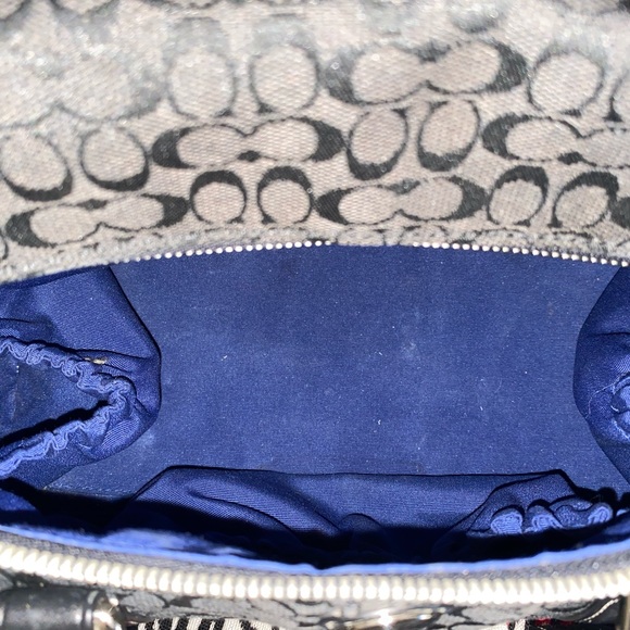 Coach Logo Purse - Picture 5 of 9